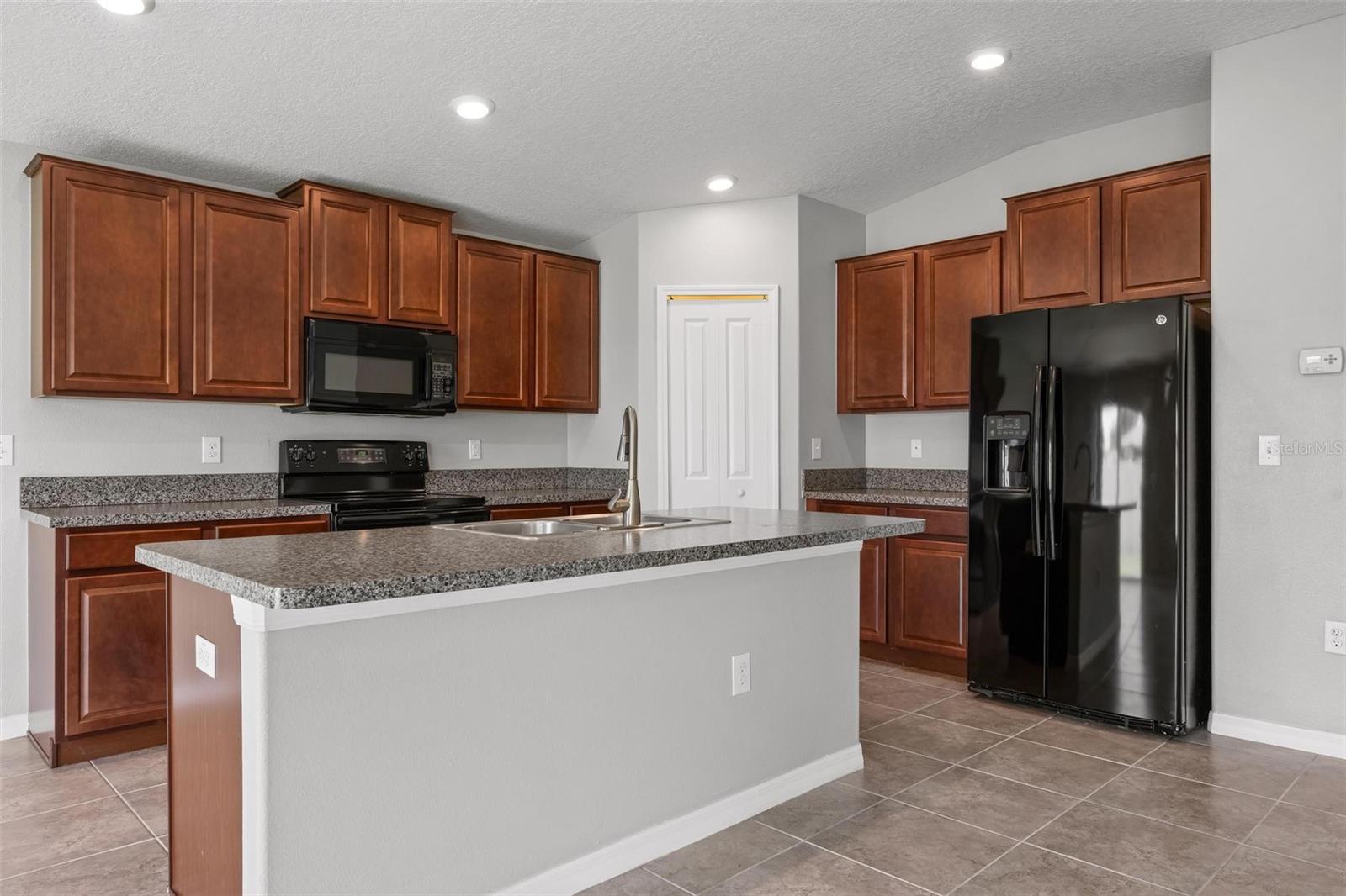 304 Cascade Bend, Ruskin, FL 33570