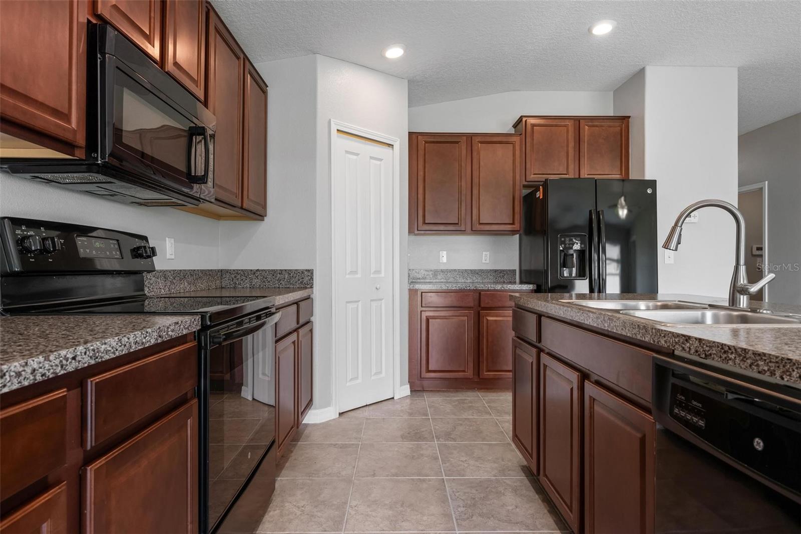 304 Cascade Bend, Ruskin, FL 33570