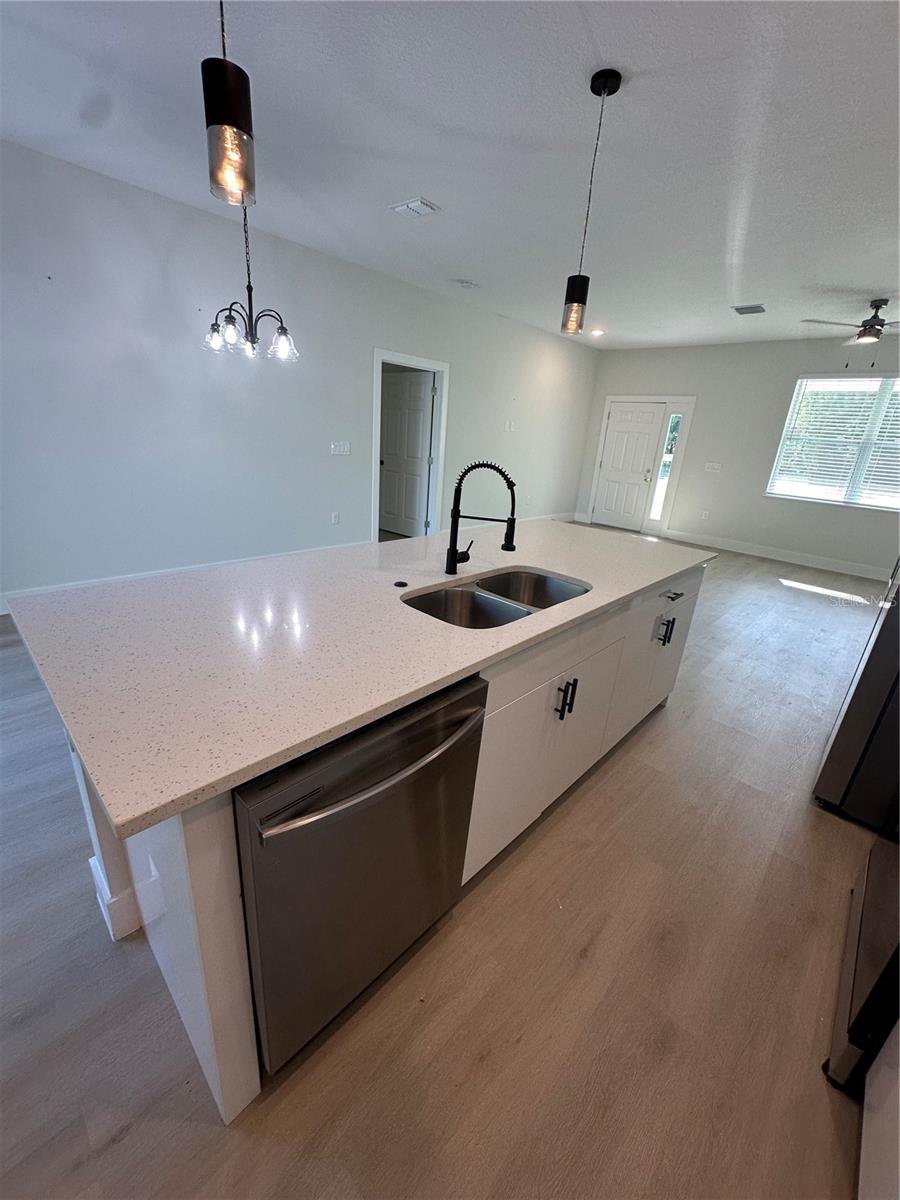 14 Fisher, Ocklawaha, FL 32179