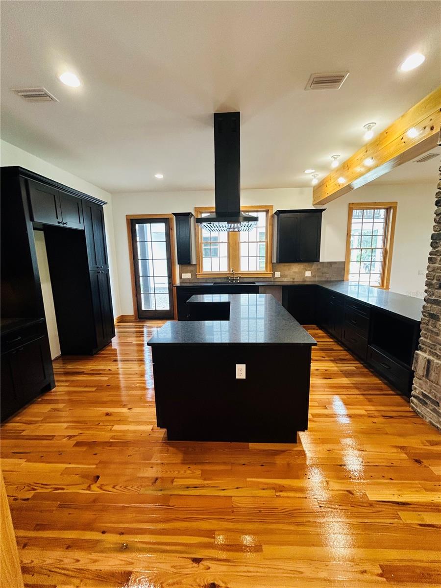 294 12th, Gainesville, FL 32601