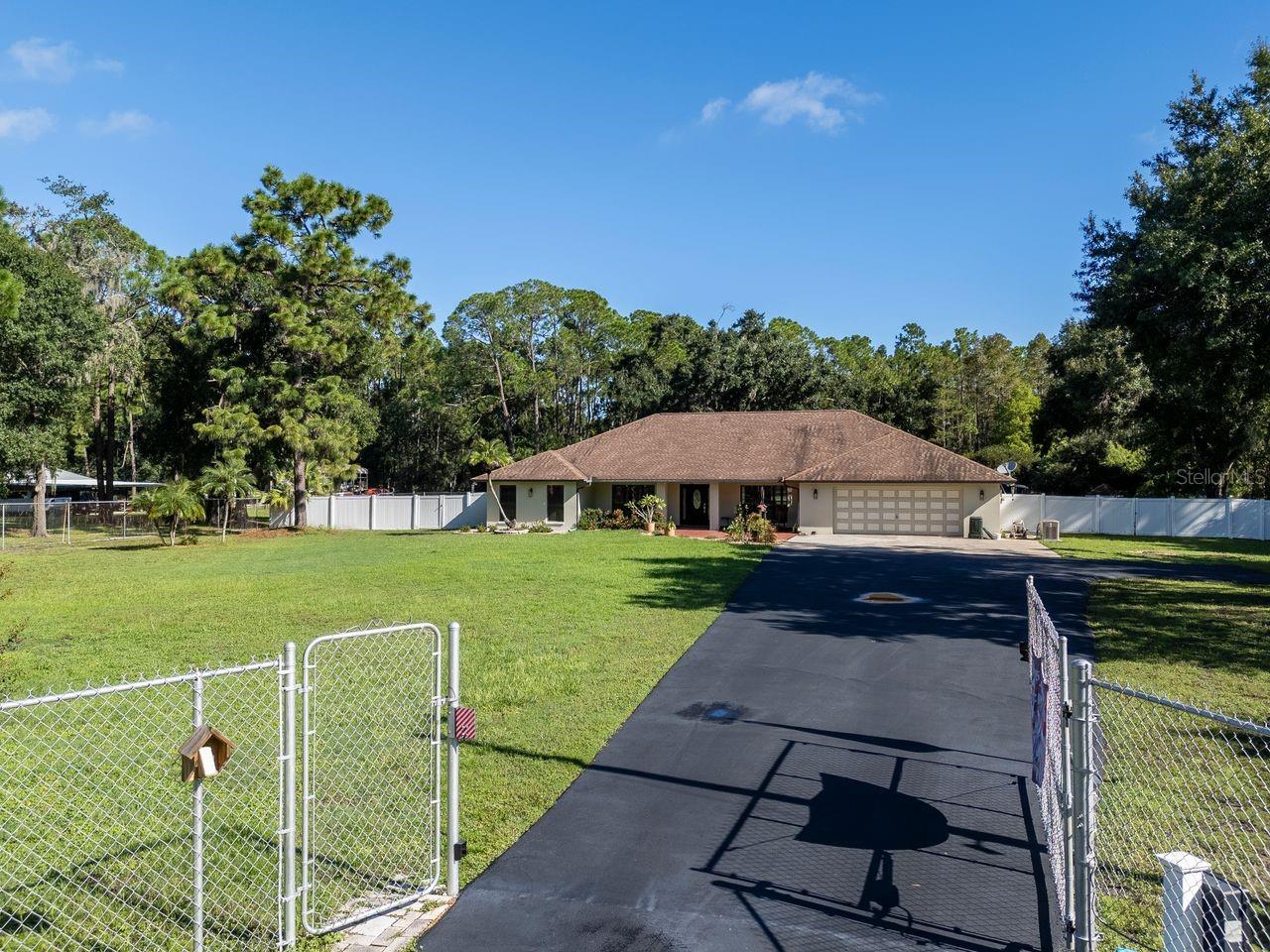 17535 Wellfield, Lutz, FL 33558