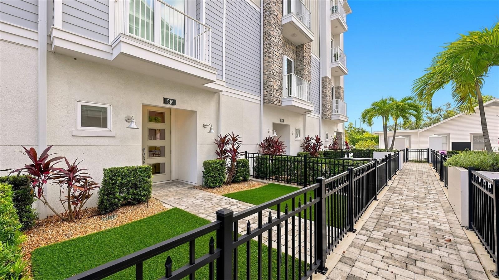 516 Laurel Park, Sarasota, FL 34236