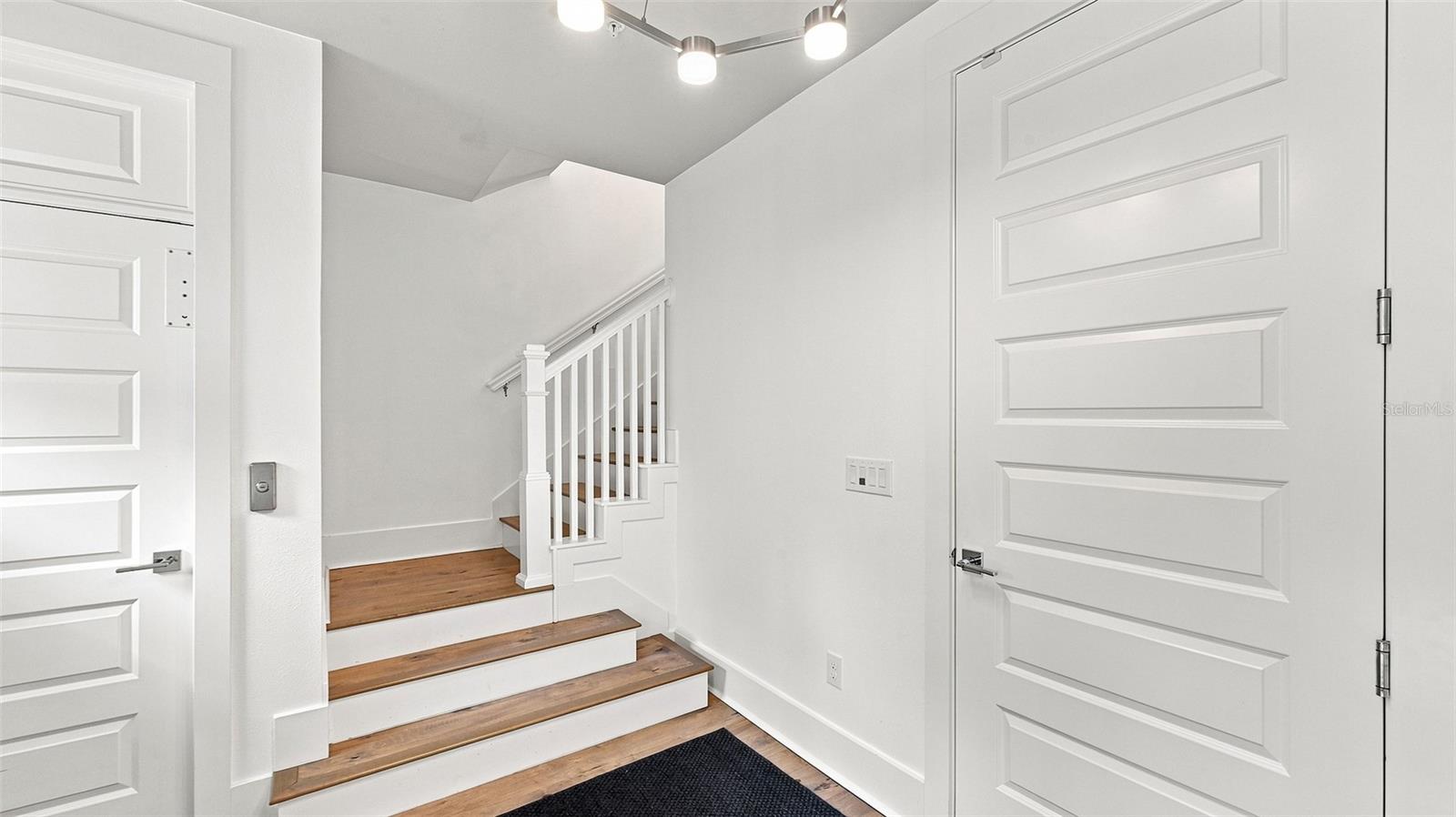 516 Laurel Park, Sarasota, FL 34236