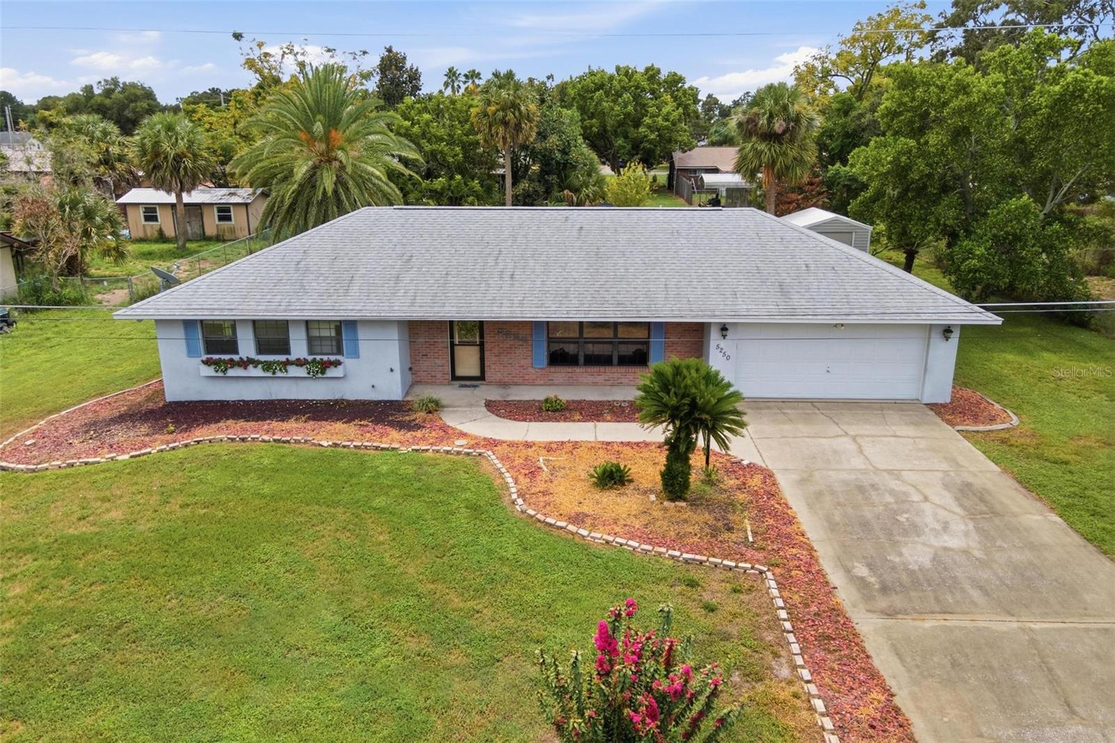 5250 Fredrick, Fruitland Park, FL 34731