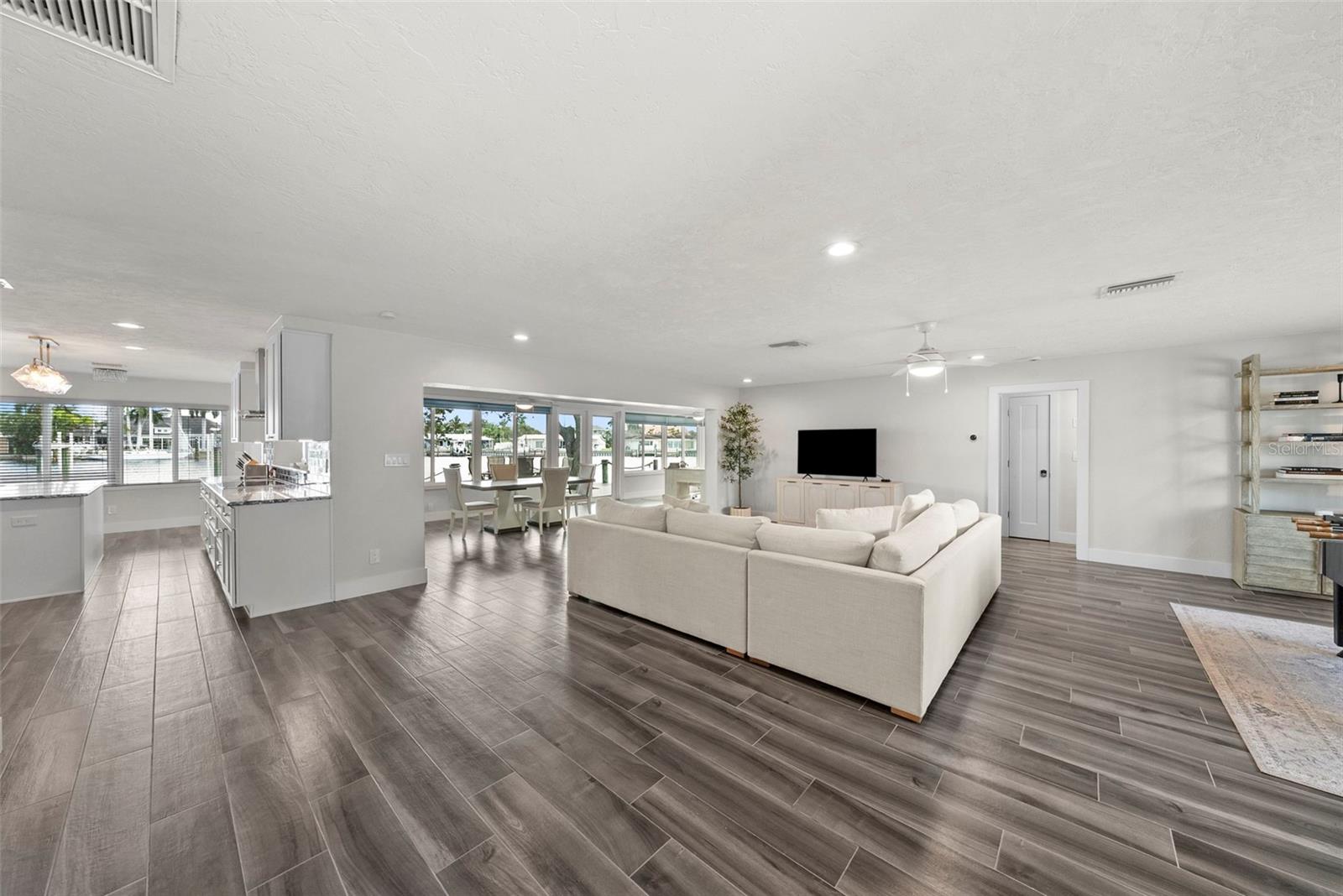 1514 Sea Gull, St Petersburg, FL 33707