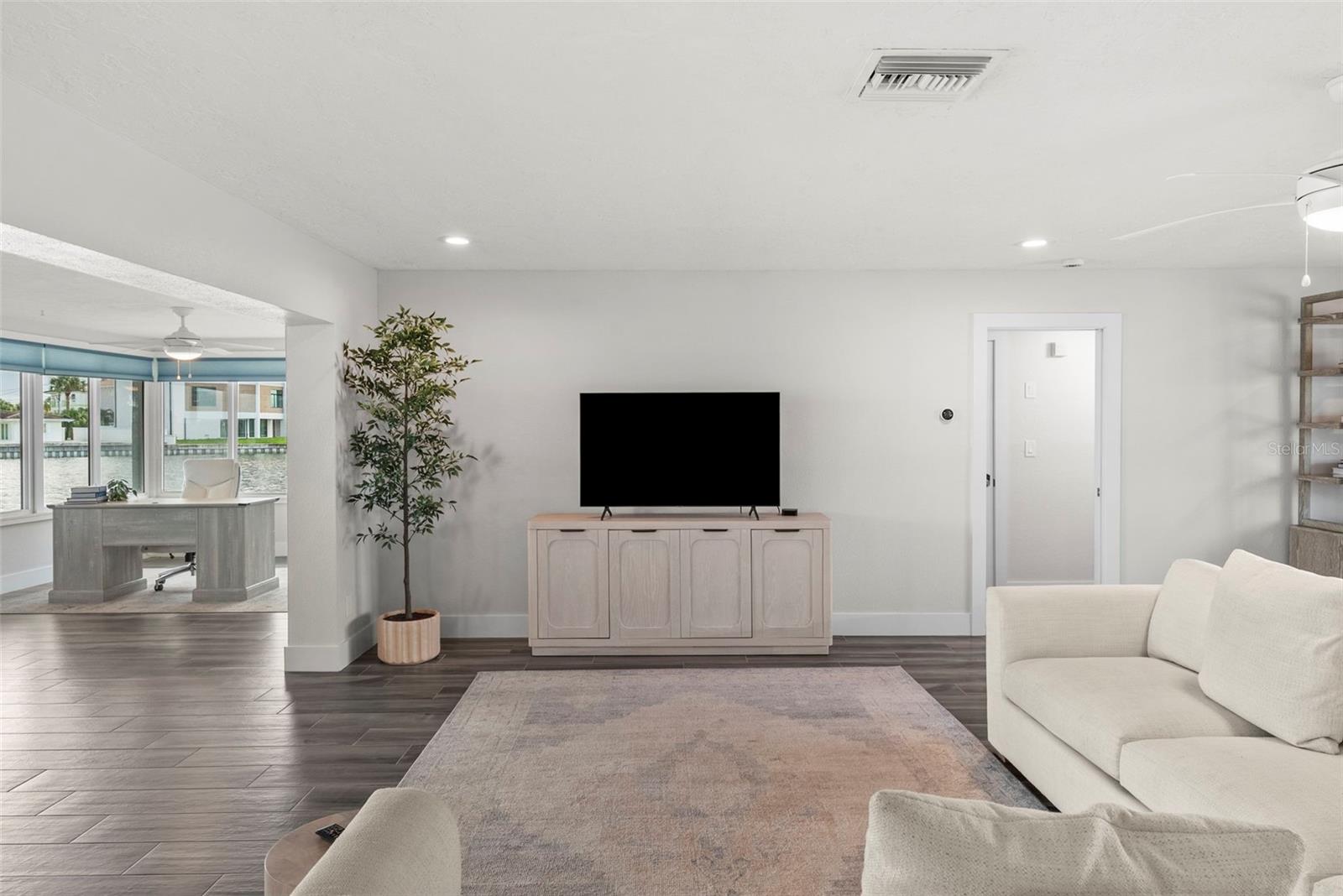 1514 Sea Gull, St Petersburg, FL 33707