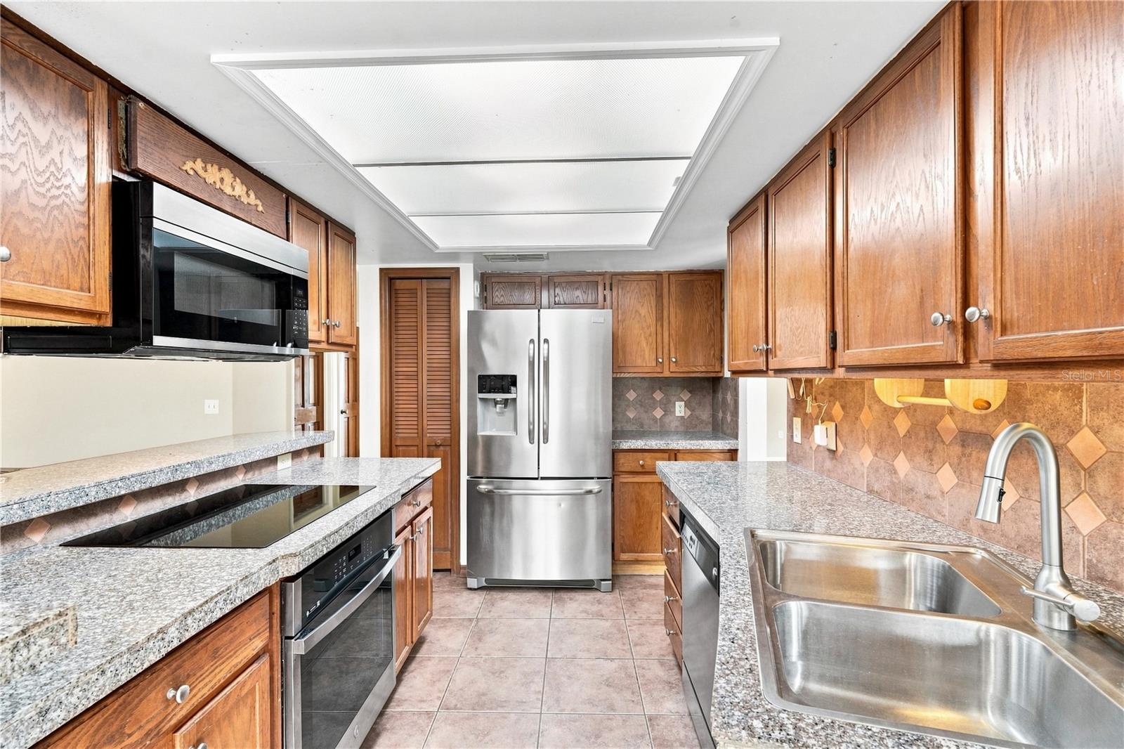 852 Abbott, Deltona, FL 32725