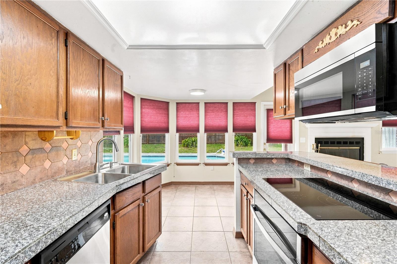 852 Abbott, Deltona, FL 32725