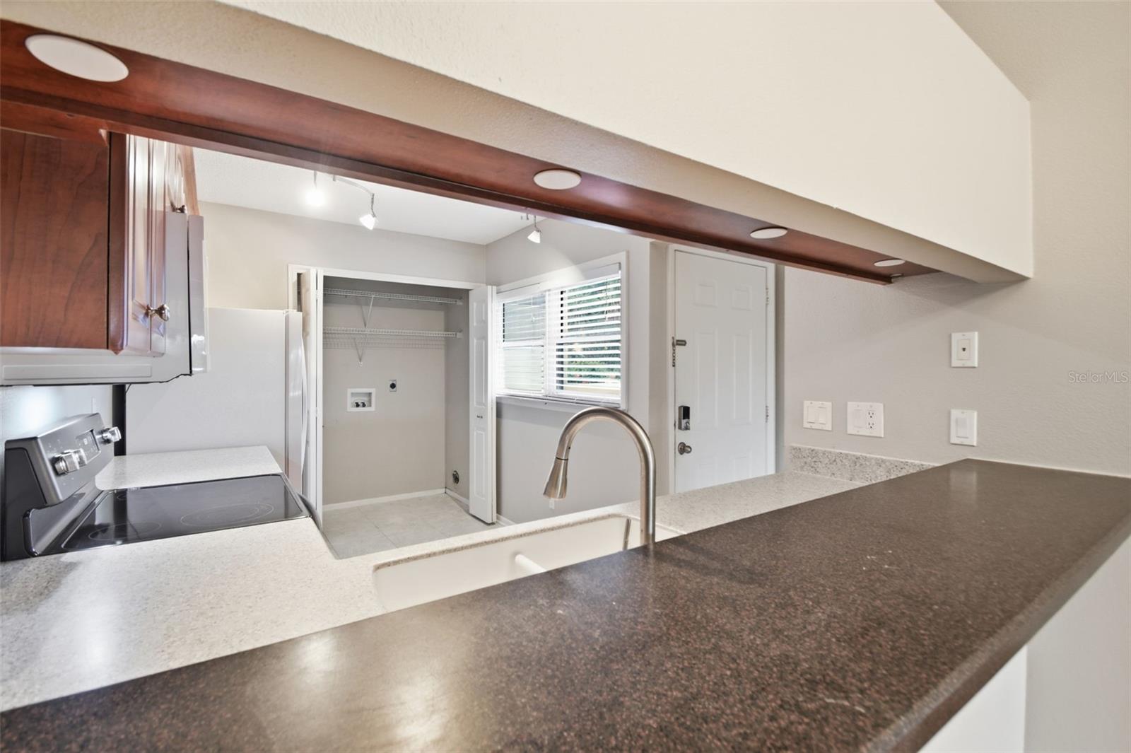 825 Waterside, Bradenton, FL 34209