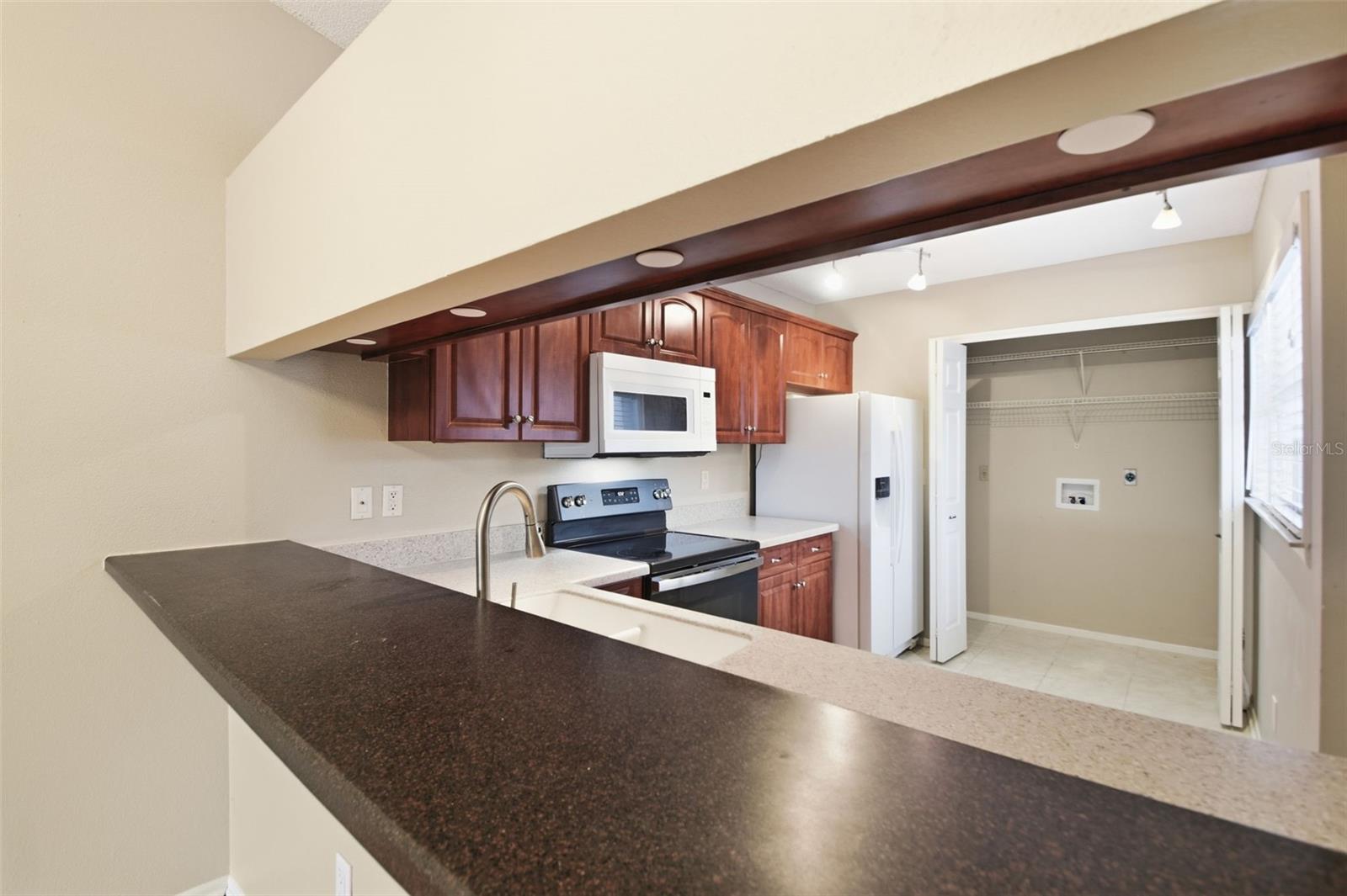 825 Waterside, Bradenton, FL 34209