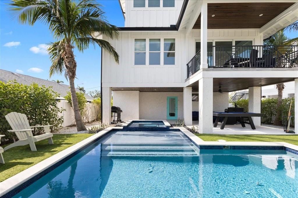239 Harbor, Holmes Beach, FL 34217