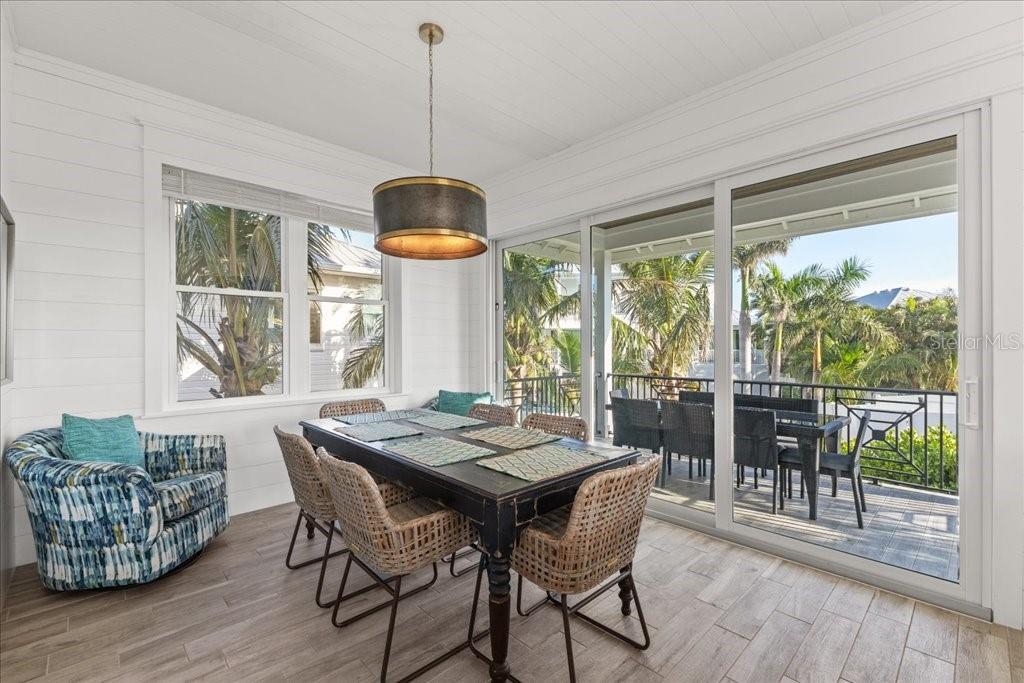 239 Harbor, Holmes Beach, FL 34217