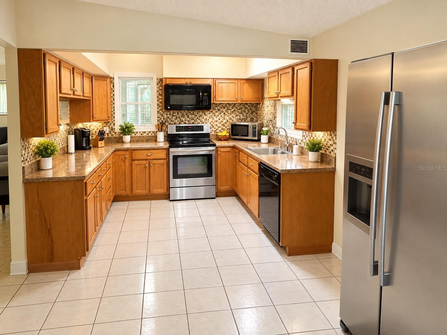 6233 Oakcrest, Orlando, FL 32808