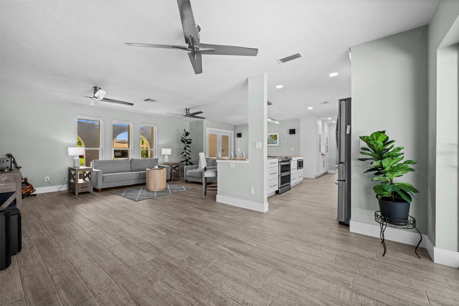 4914 Sorrento, Cape Coral, FL 33904