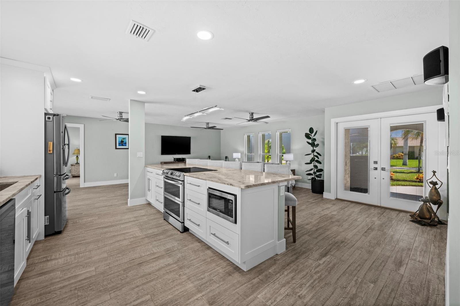 4914 Sorrento, Cape Coral, FL 33904