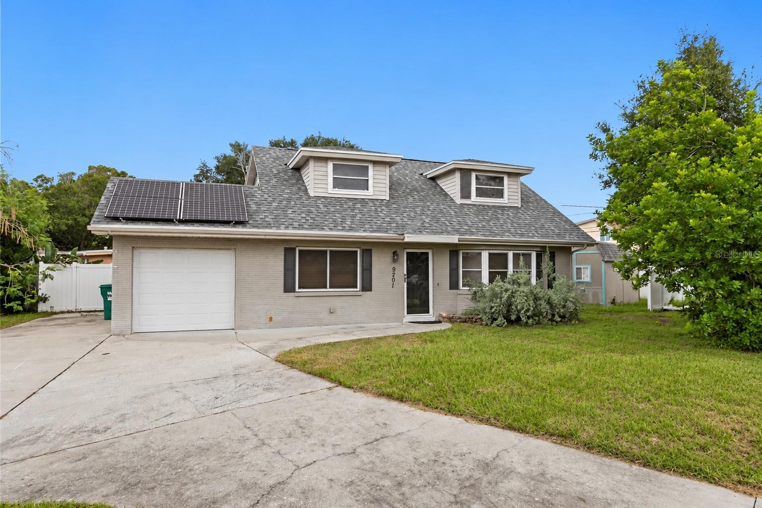 9201 86th, Seminole, FL 33777