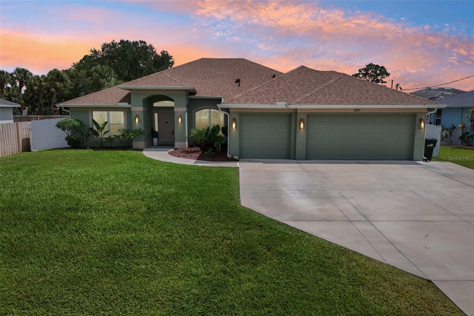 2718 Chamberlain, North Port, FL 34286
