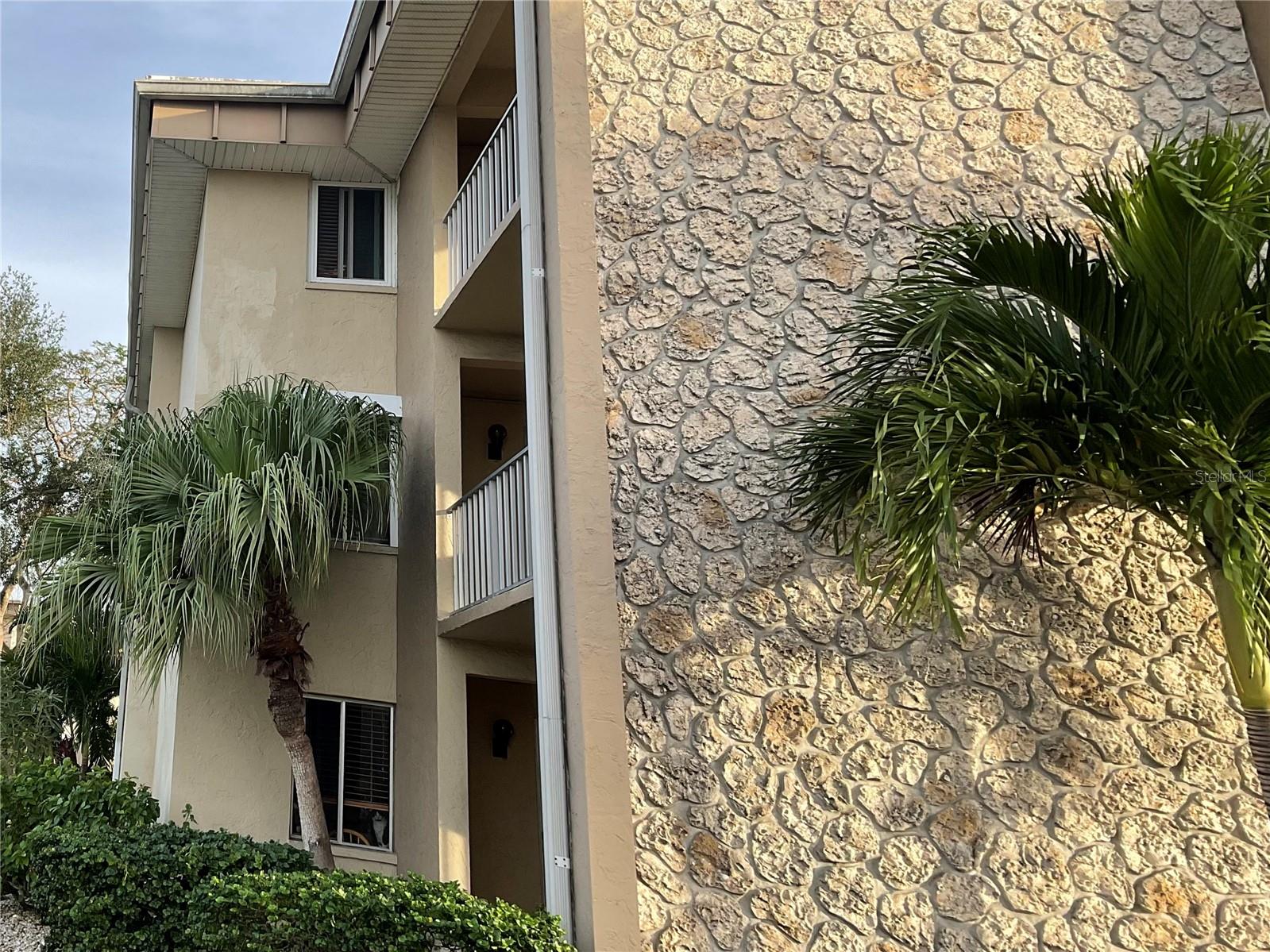 2244 Winkler Unit 301, Fort Myers, FL 33901
