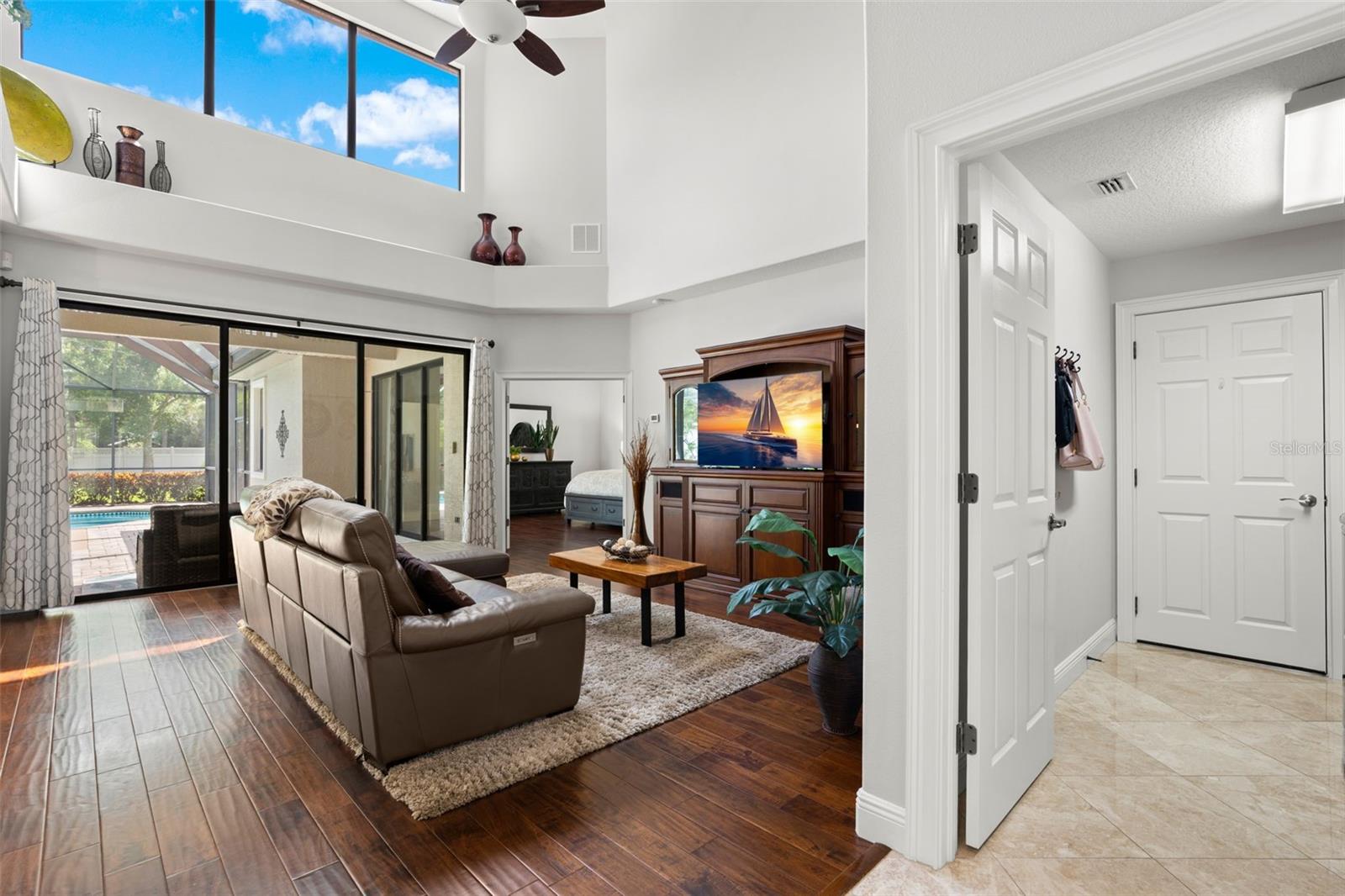 2675 Lakebreeze, Clearwater, FL 33759