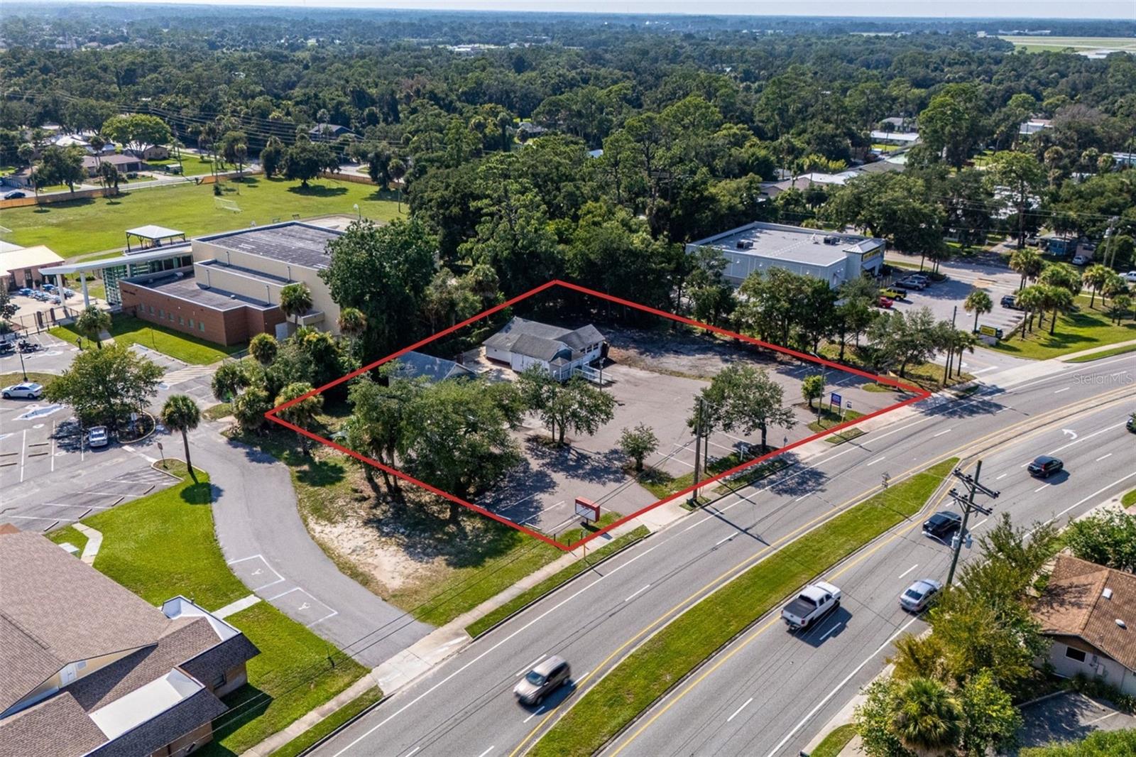 1042 Dixie, New Smyrna Beach, FL 32168