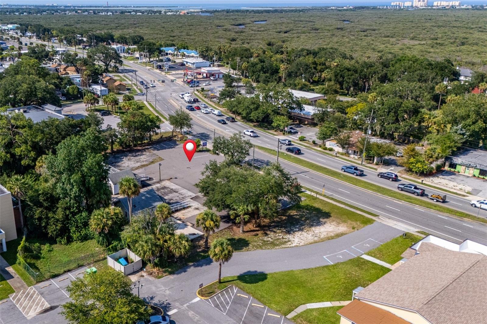 1042 Dixie, New Smyrna Beach, FL 32168