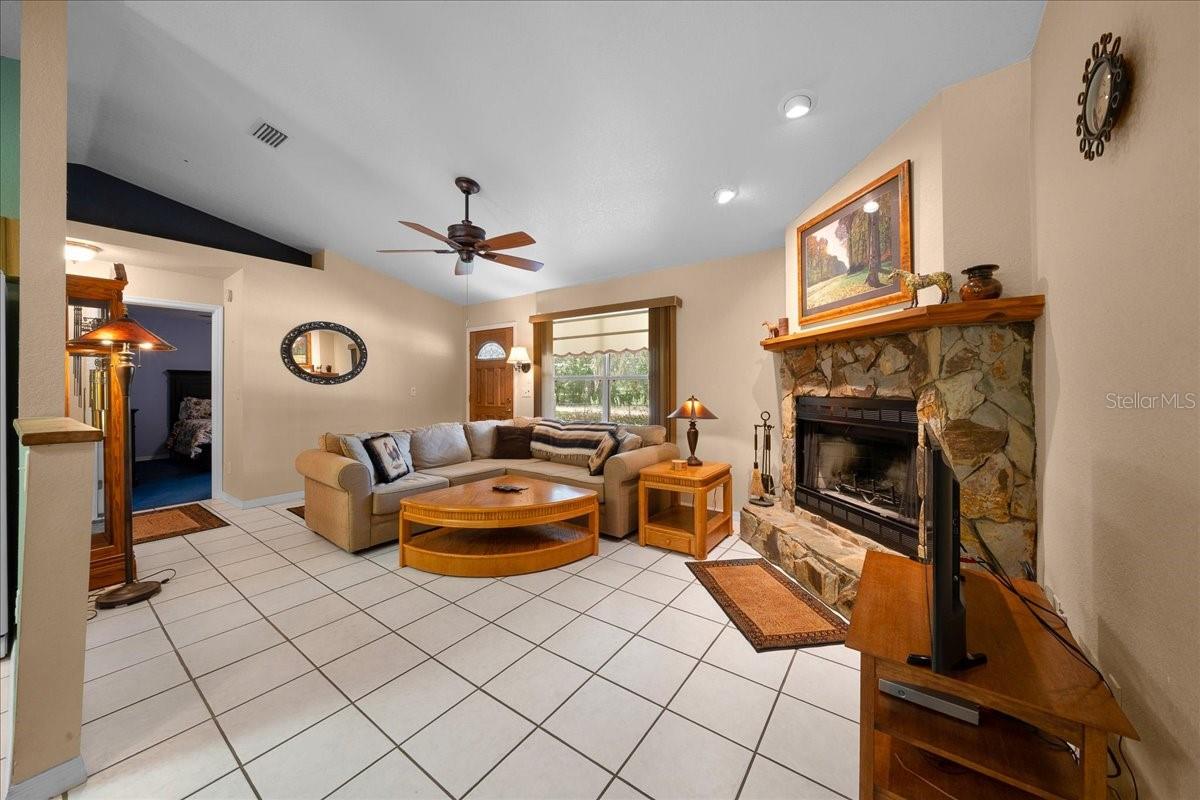 8891 135th, Dunnellon, FL 34432