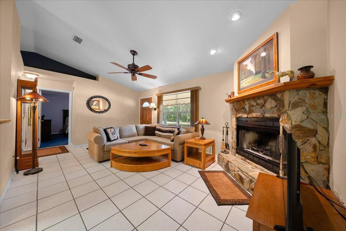 8891 135th, Dunnellon, FL 34432