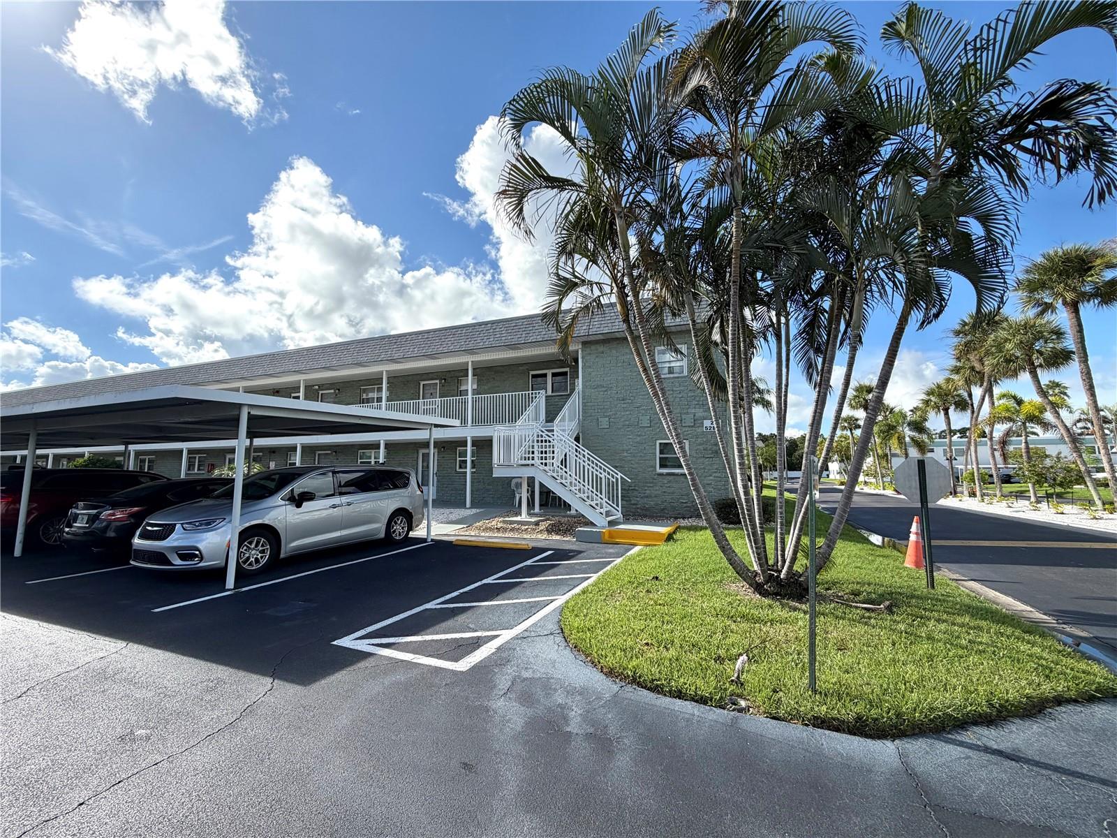 5287 81st Unit 26, St Petersburg, FL 33709