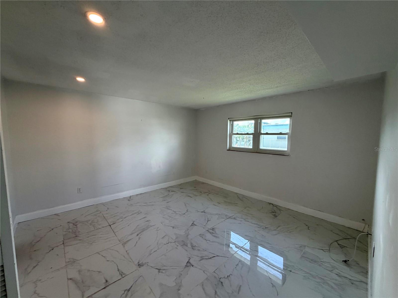 5287 81st Unit 26, St Petersburg, FL 33709