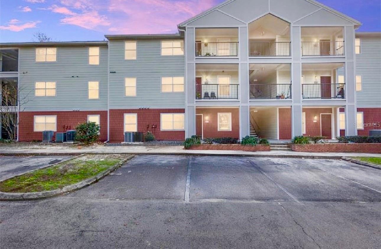 2360 Archer Unit 915, Gainesville, FL 32608