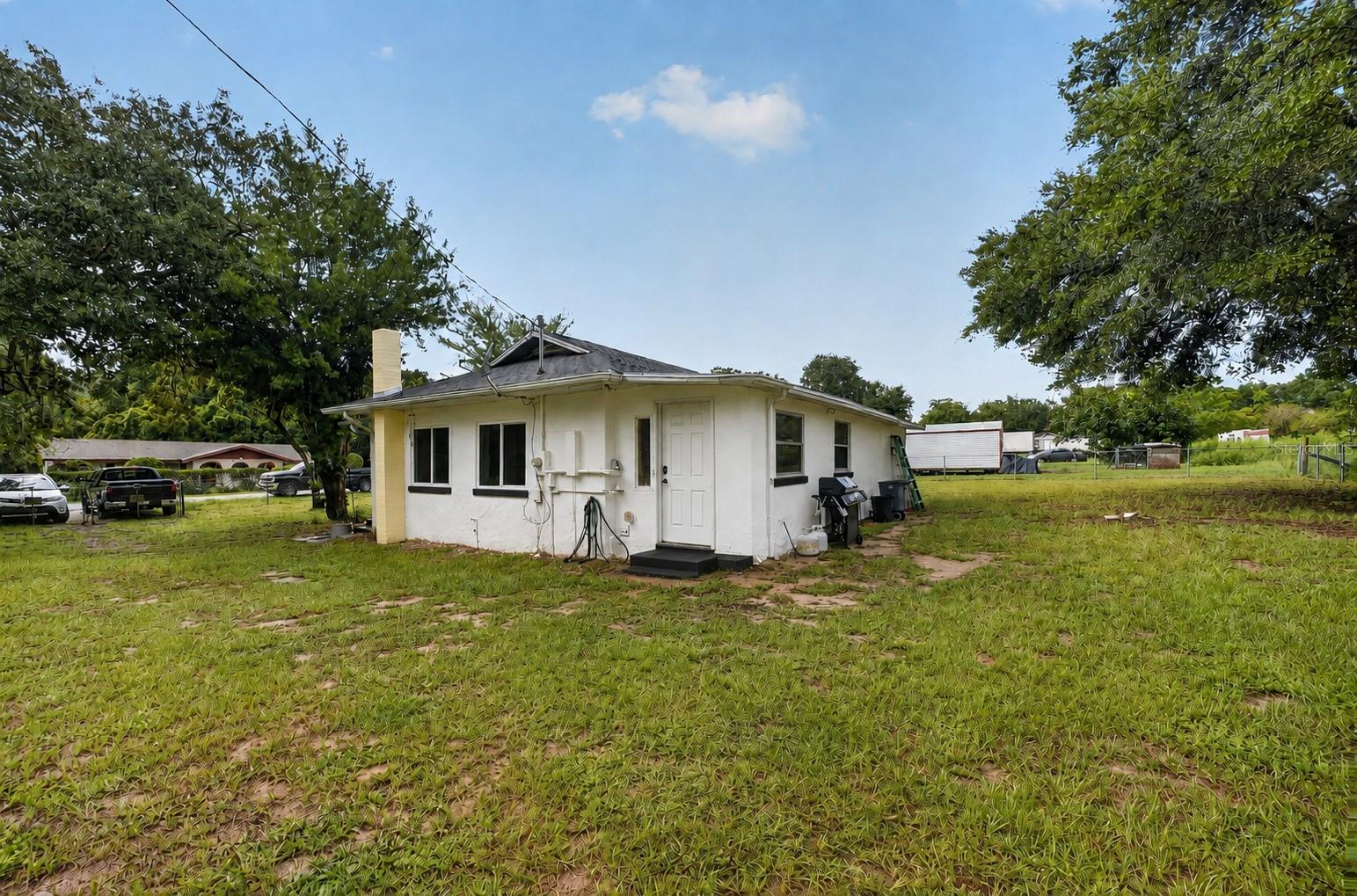 11855 141st, Ocklawaha, FL 32179