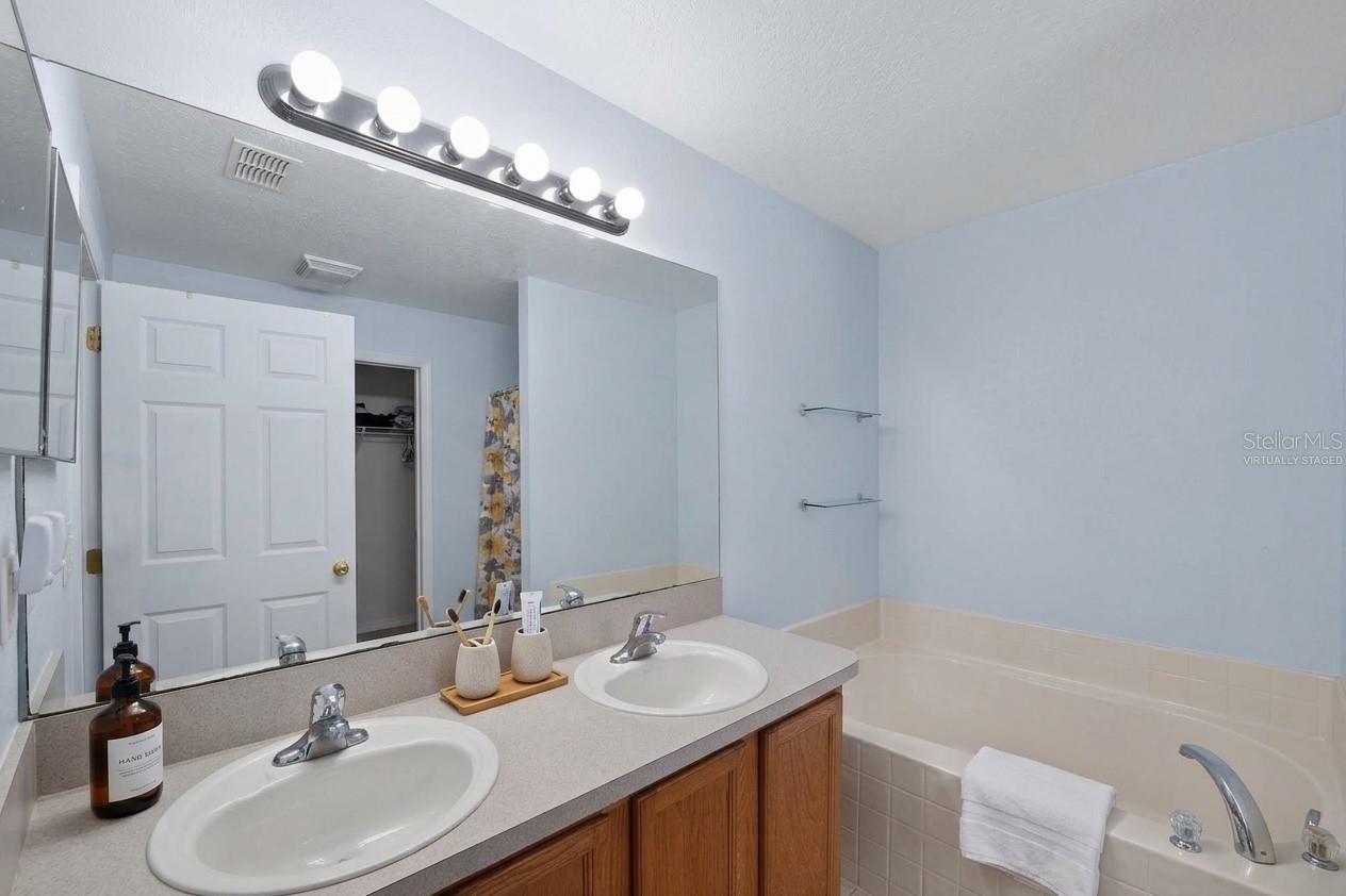 1906 Manatee, Kissimmee, FL 34759