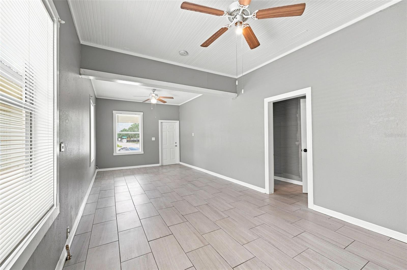 1609 Lake, Tampa, FL 33610