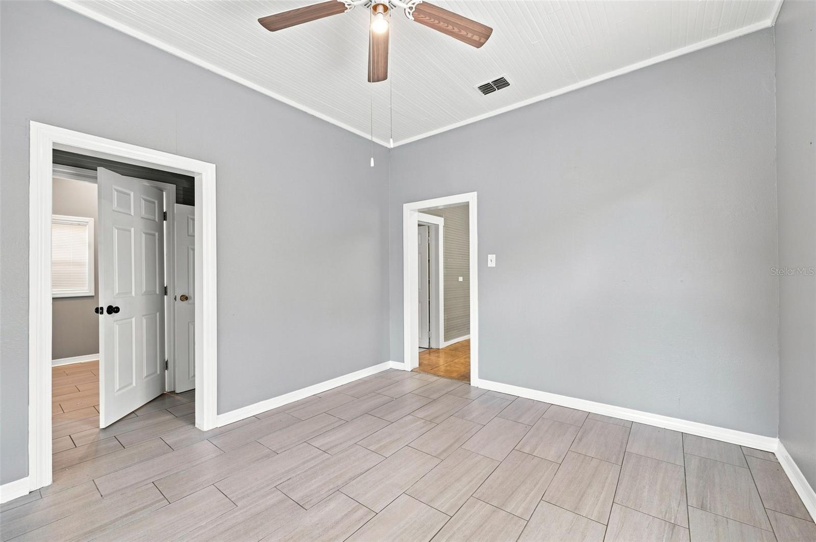 1609 Lake, Tampa, FL 33610