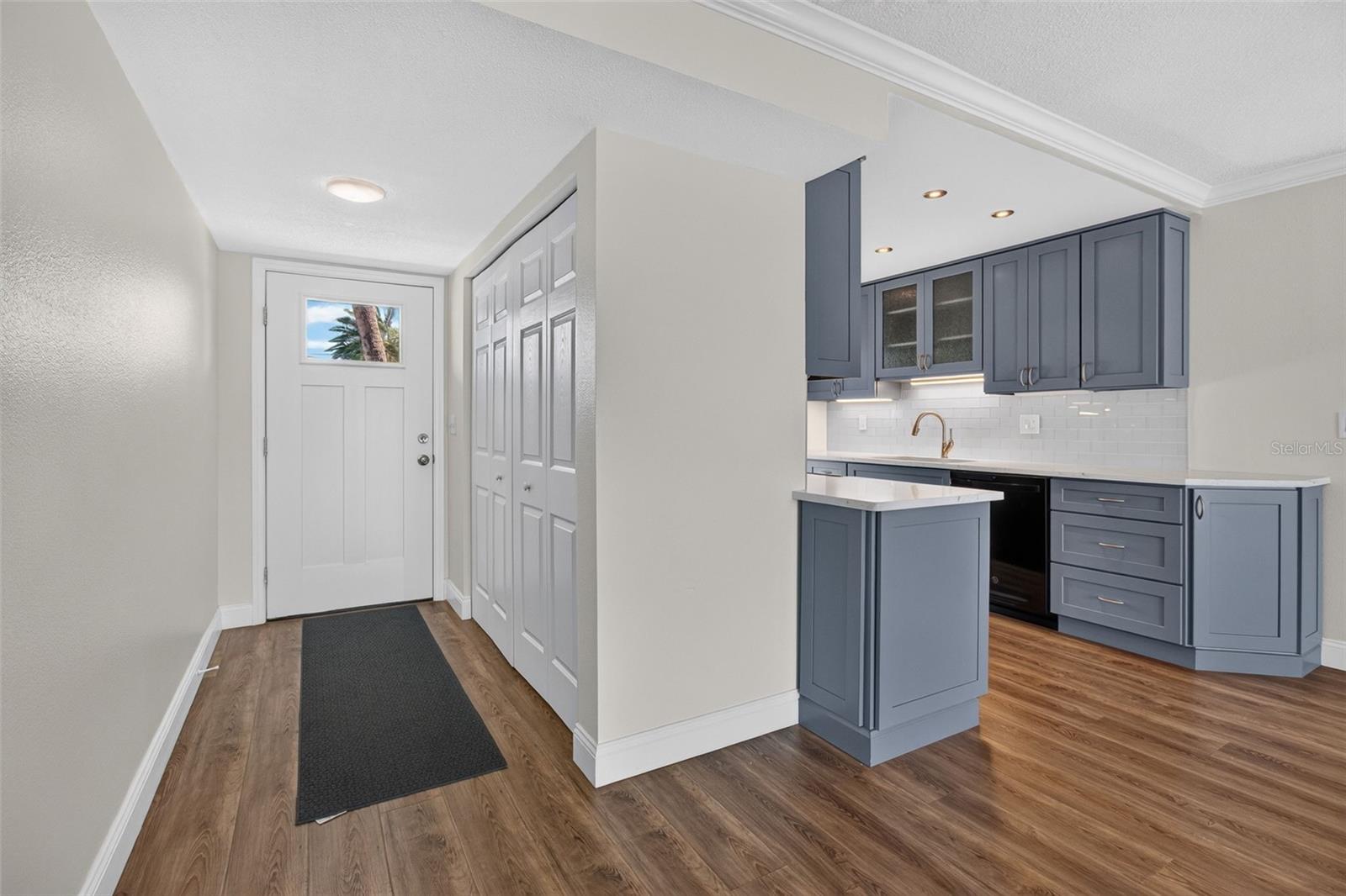 280 126th Unit 103, Treasure Island, FL 33706