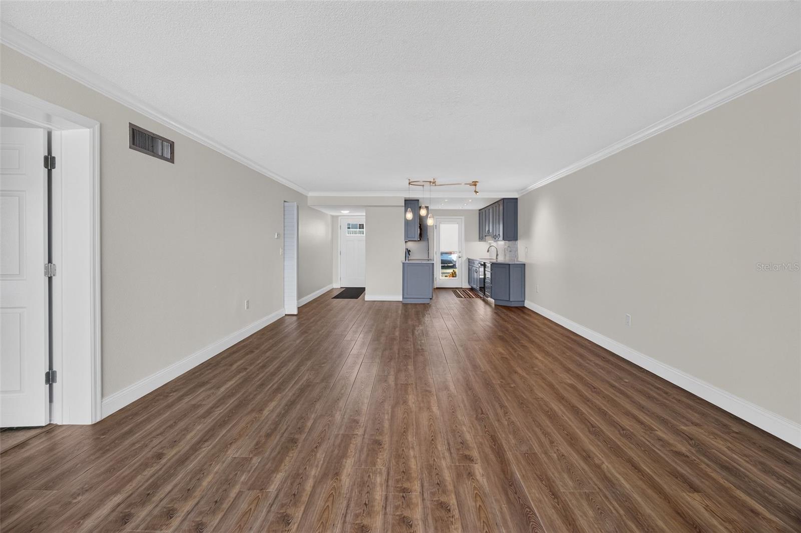 280 126th Unit 103, Treasure Island, FL 33706