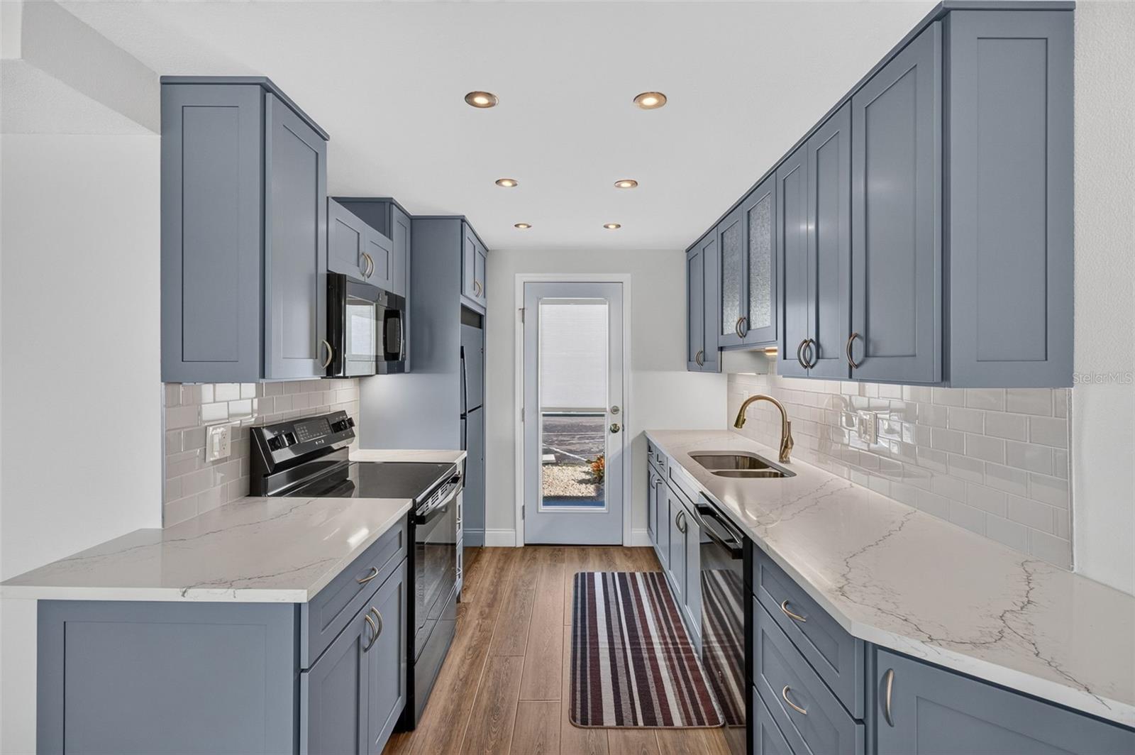 280 126th Unit 103, Treasure Island, FL 33706