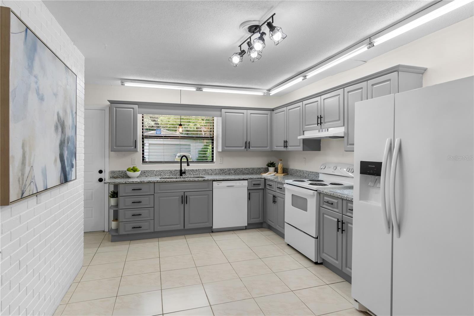 1481 Derbyshire, Daytona Beach, FL 32117