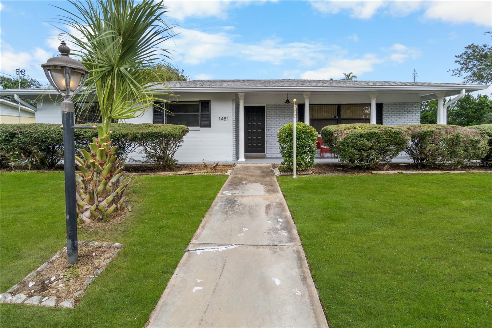 1481 Derbyshire, Daytona Beach, FL 32117