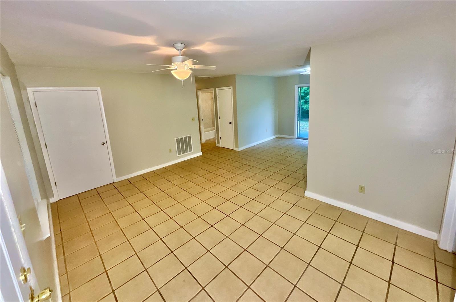 1150 Coral Farms, Florahome, FL 32140