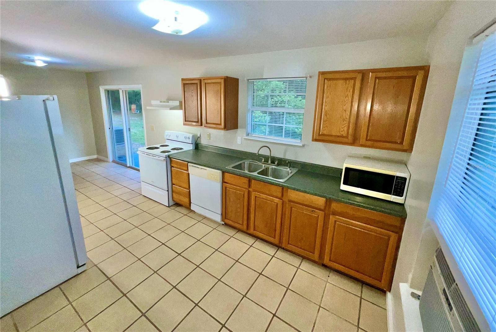 1150 Coral Farms, Florahome, FL 32140