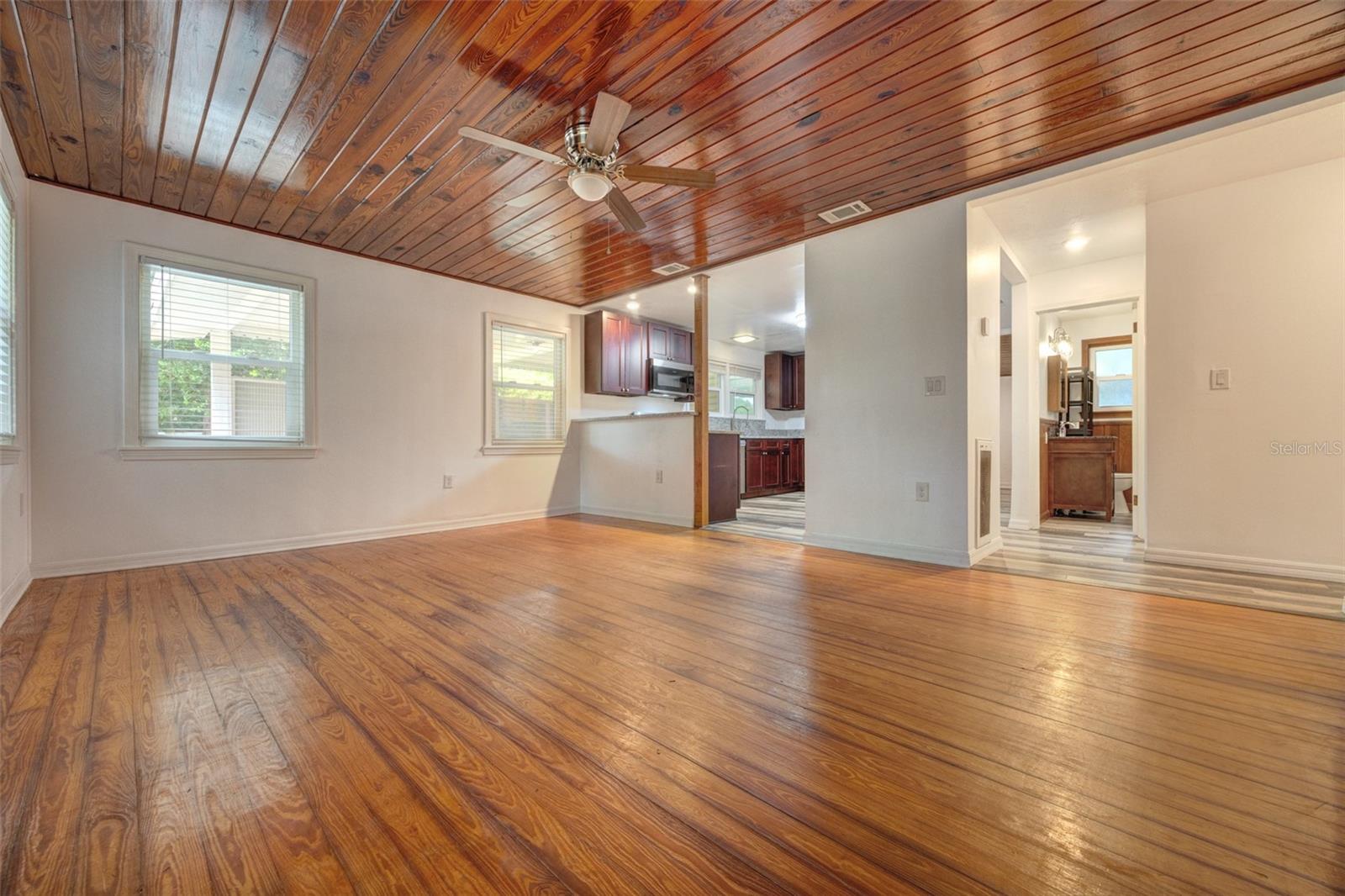 355 Wisconsin, Orange City, FL 32763