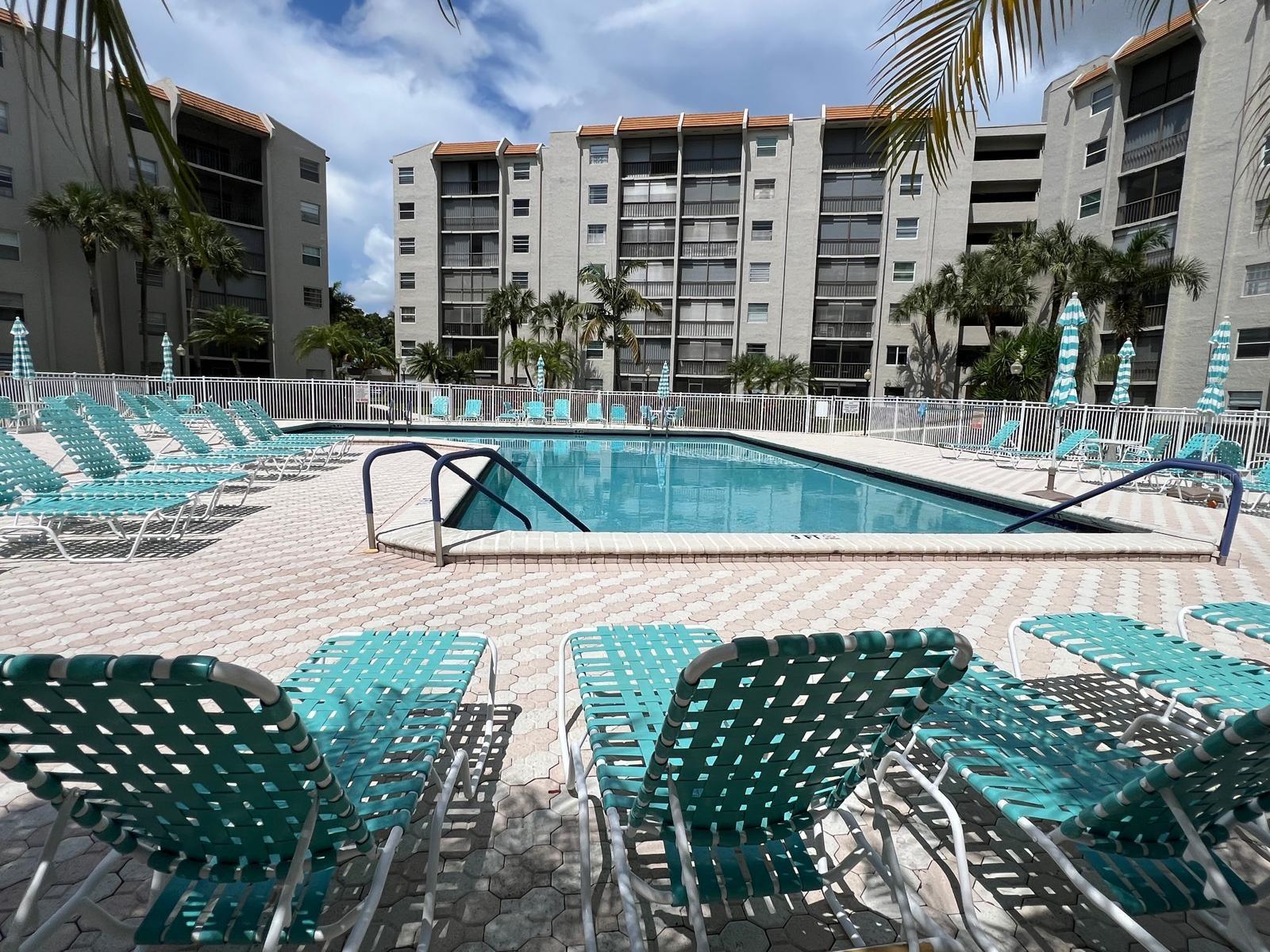 3910 Inverrary Unit B301, Lauderhill, FL 33319