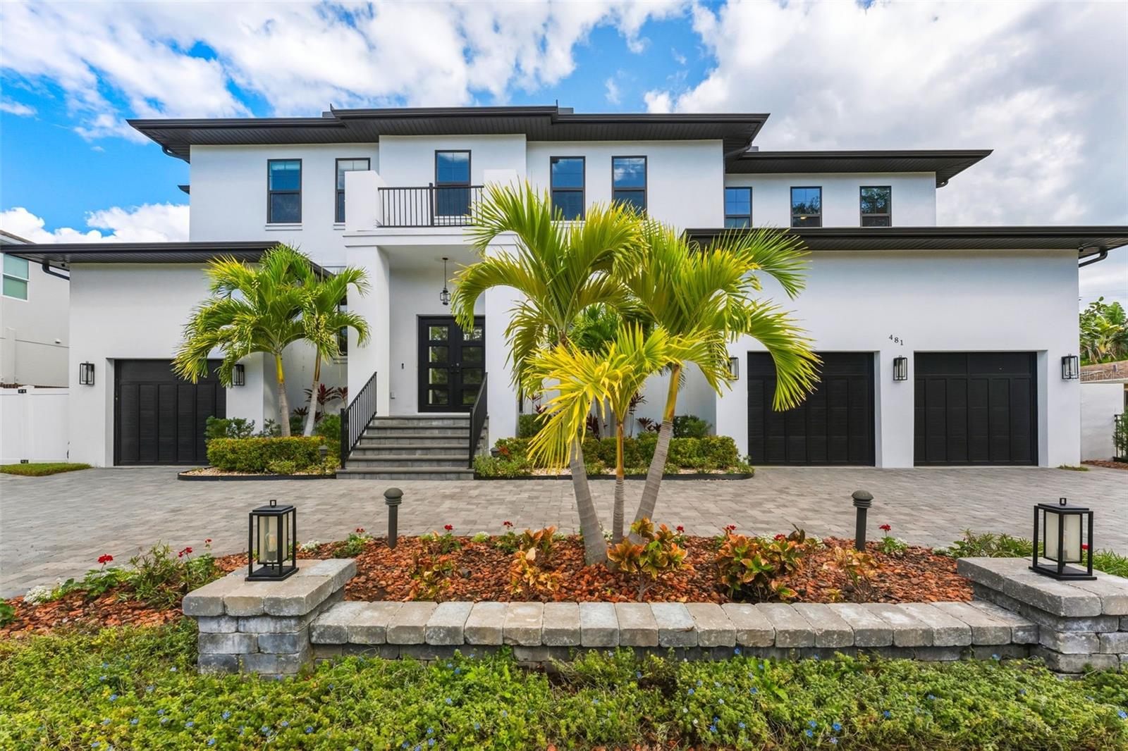 481 Davis, Tampa, FL 33606