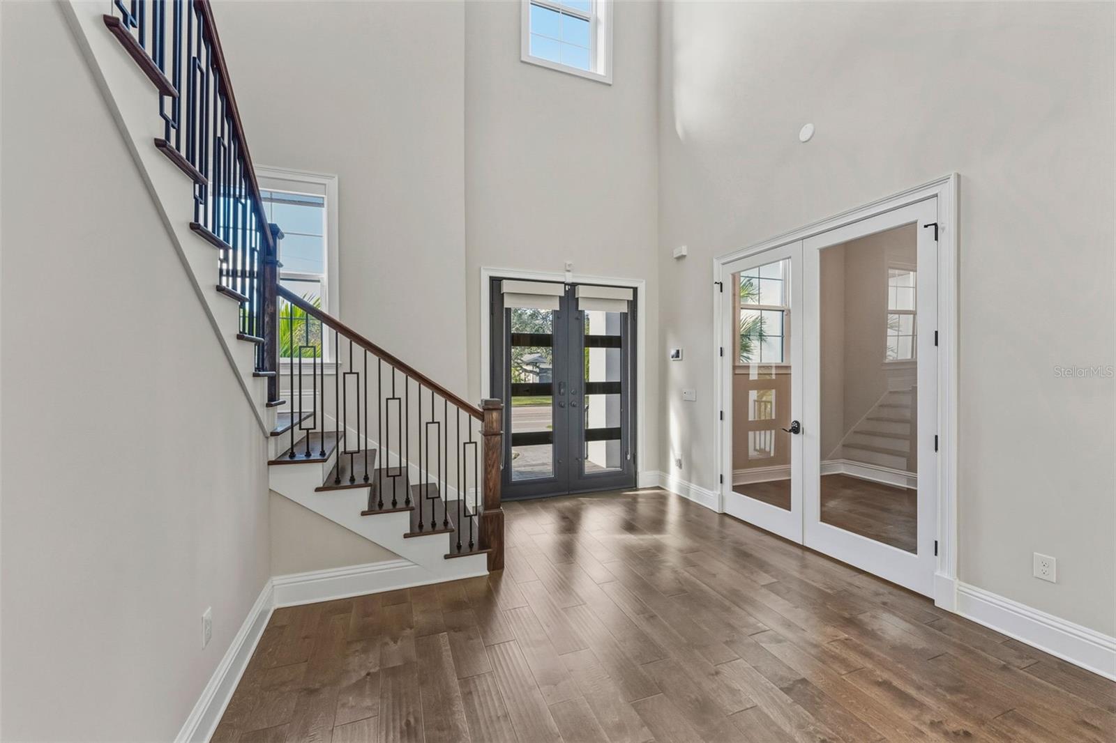 481 Davis, Tampa, FL 33606