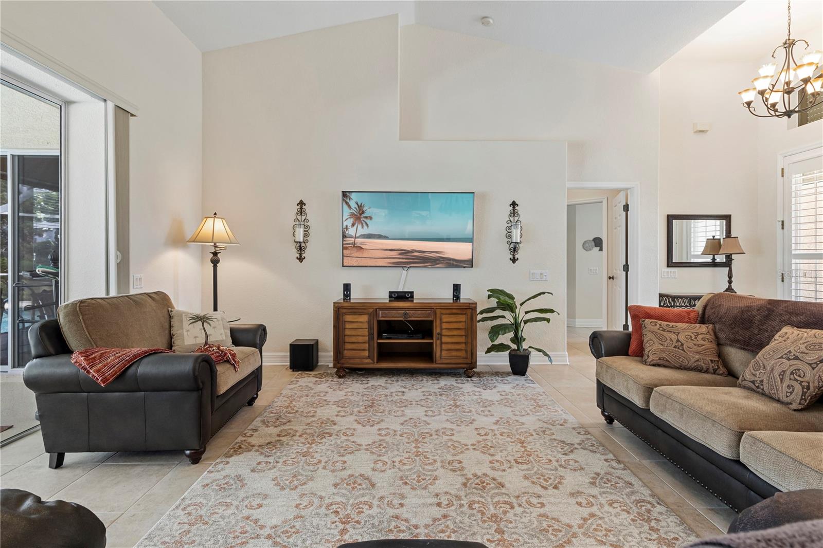 40 Clubhouse, Rotonda West, FL 33947