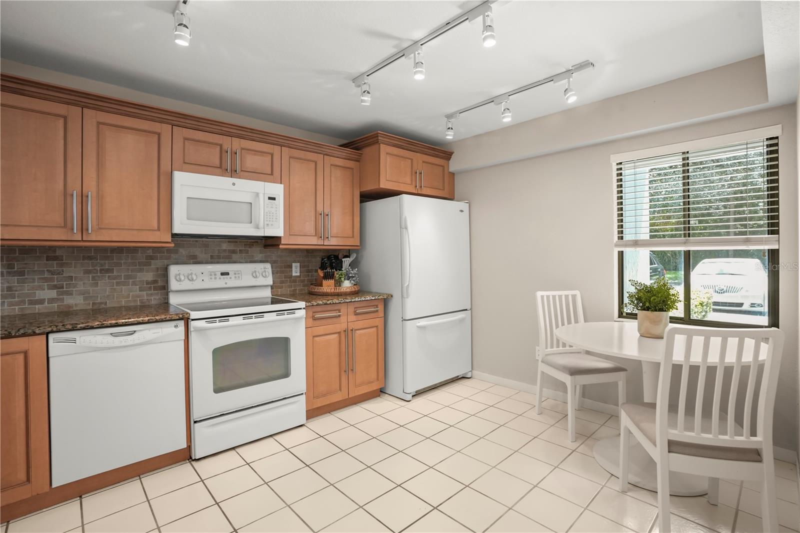 5 Escondido Unit 37, Altamonte Springs, FL 32701