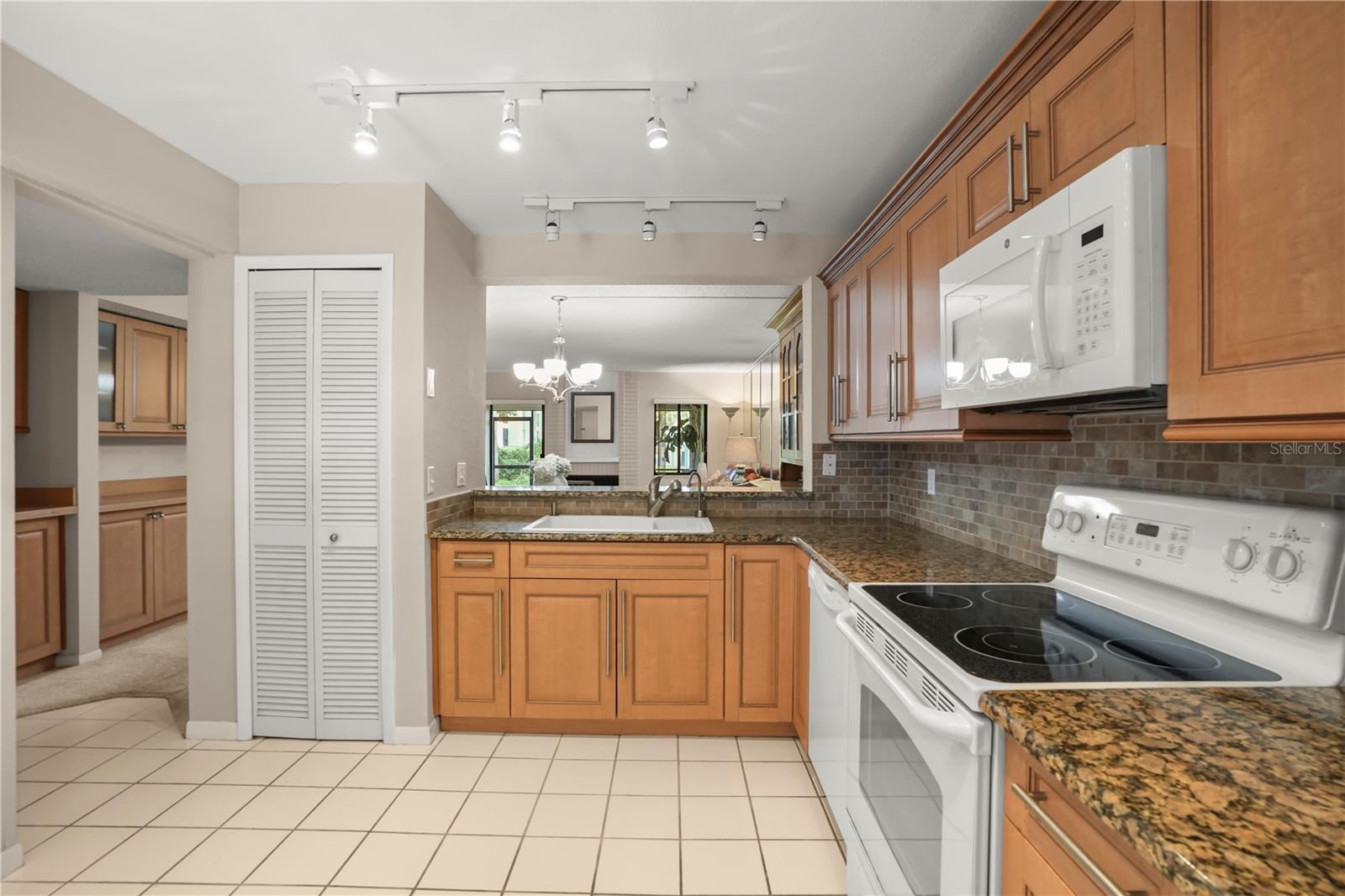 5 Escondido Unit 37, Altamonte Springs, FL 32701
