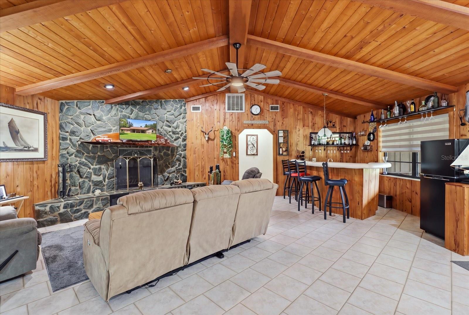 10265 Springtree, Crystal River, FL 34428