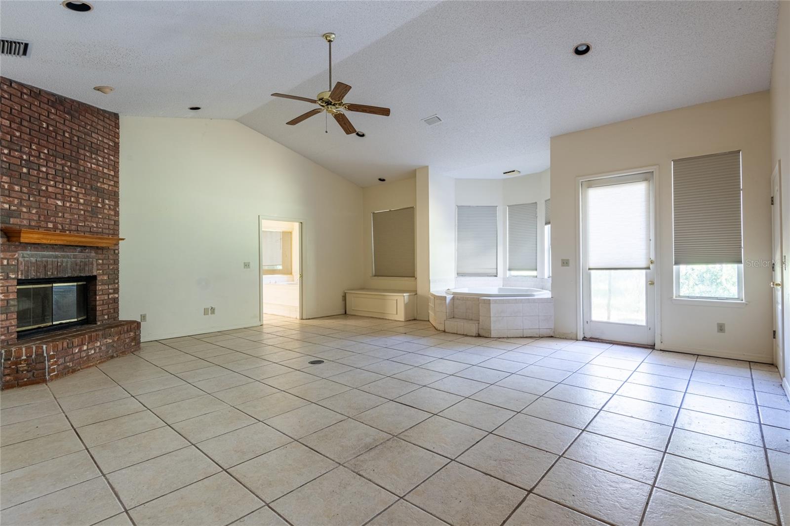 5135 Collier, Land O Lakes, FL 34639